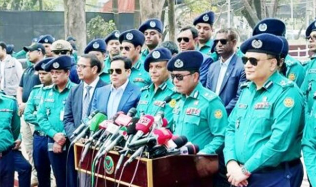 কোনো ধরনের নিরাপত্তা ঝুঁকি নেই: ডিএমপি কমিশনার